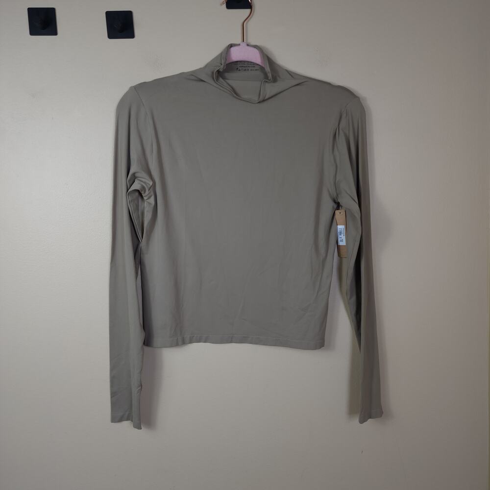 Skims Womens Soft Smoothing Turtle Neck Top in Desert Size 2X